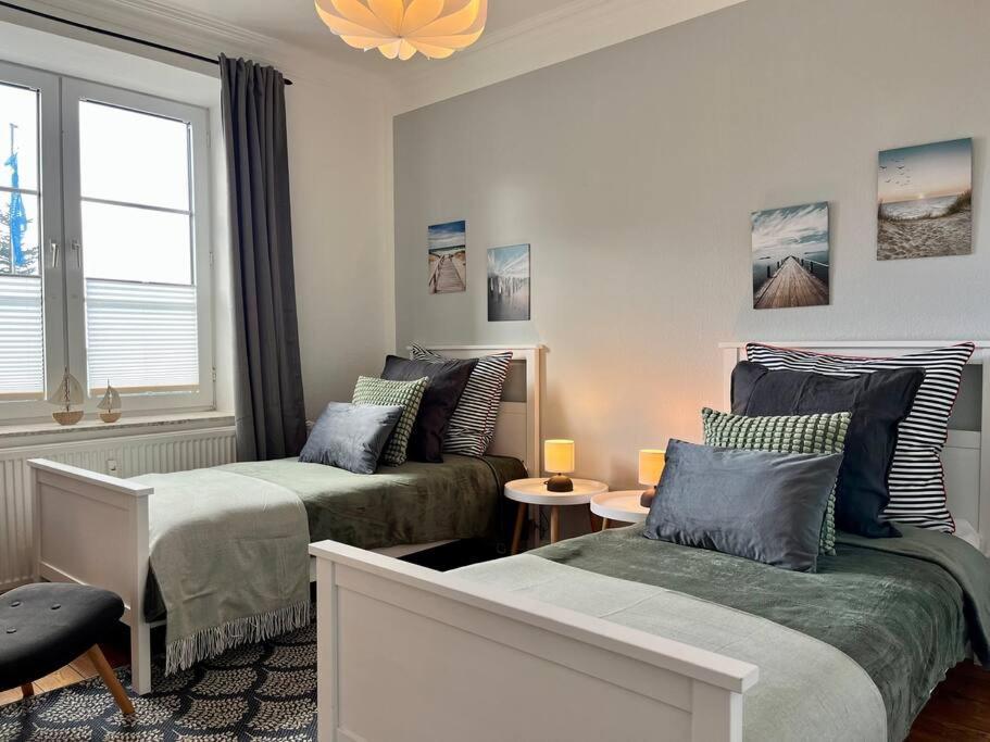 Apartment Meeresbrise Mit Balkon 胡苏姆 外观 照片