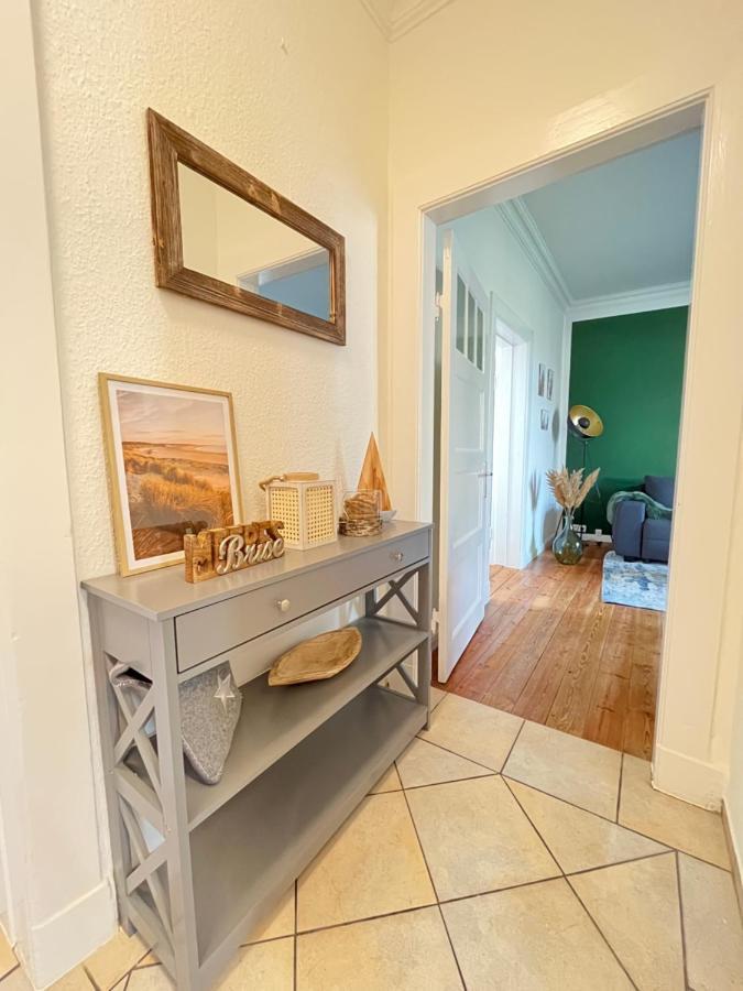 Apartment Meeresbrise Mit Balkon 胡苏姆 外观 照片