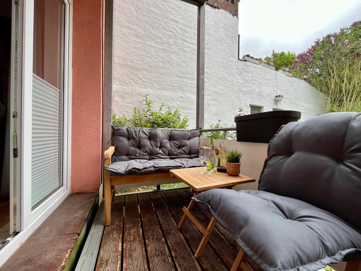 Apartment Meeresbrise Mit Balkon 胡苏姆 外观 照片